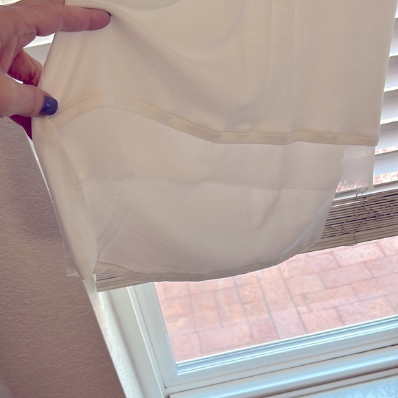 14th and union v-neck white tee shirt in size S - Picture 3 of 5